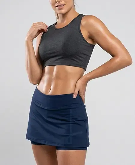 Abdômen feminino com contorno e marcação muscular definidos, ilustrando a Lipo HD